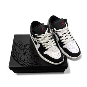 Nike Air Jordan 1 Low SE White Black Silver Red With Box 9.5